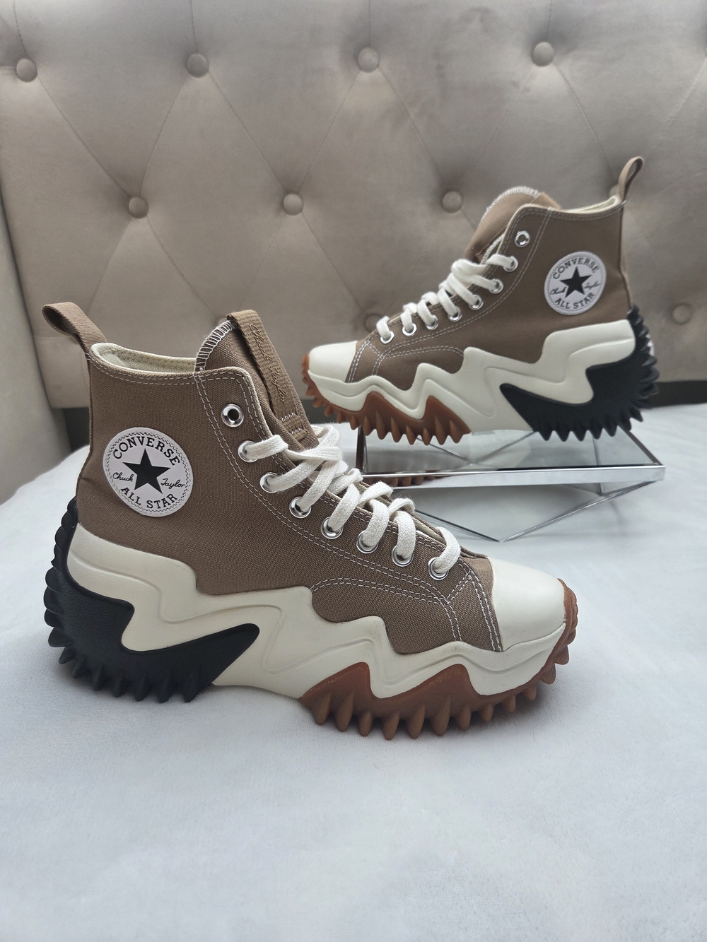 Converse Run Star Motion Hi Platform Sand Dune Sneakers US Women 8.5 Men 7